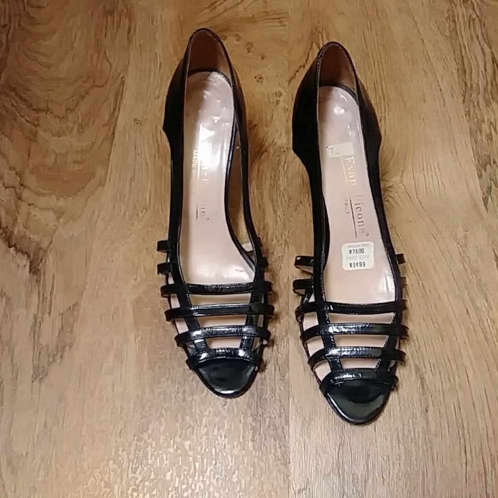 Evan Picone black shoes
